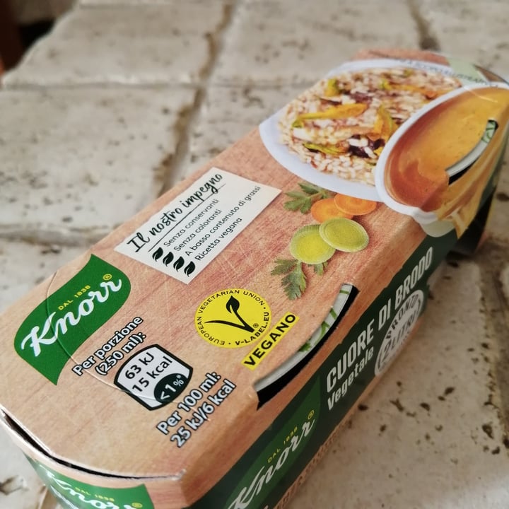 photo of Knorr Cuore Di Brodo Vegetale shared by @jamaika on  18 Apr 2022 - review