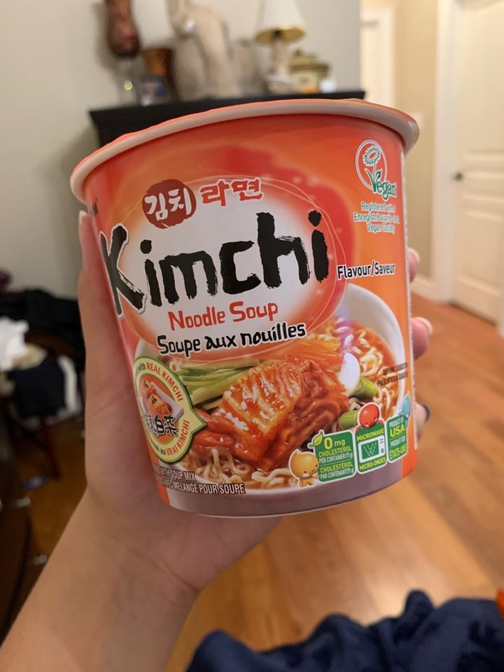 photo of NONGSHIM (농심) Kimchi Ramen Noodles shared by @alwayseatingvegan on  29 Sep 2020 - review