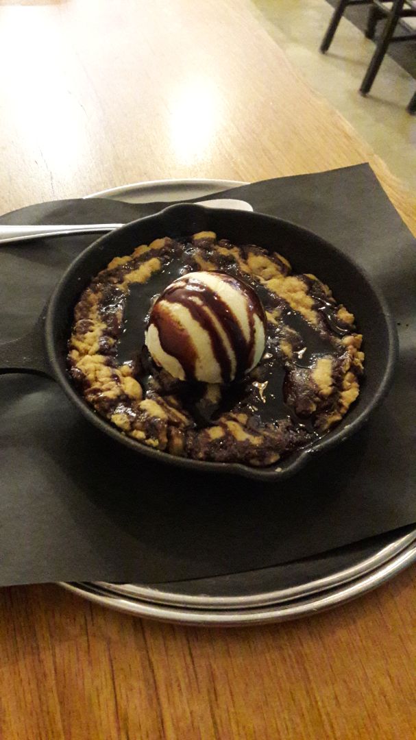 photo of Doomie's Cookie Pie with Ice-cream shared by @henroosterlover83 on  31 Jul 2019 - review