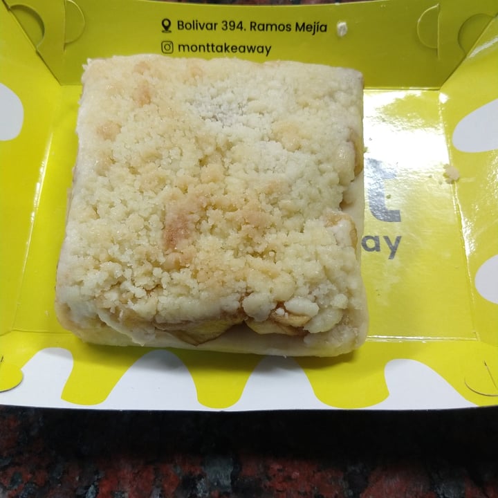 photo of Mönt take away Crumble de manzana shared by @veganveganita on  27 Mar 2022 - review