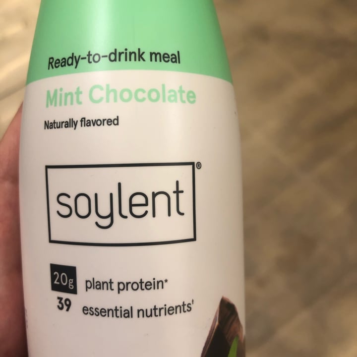 photo of Soylent Mint Chocolate flavored meal replacement shared by @malulemos on  31 May 2022 - review