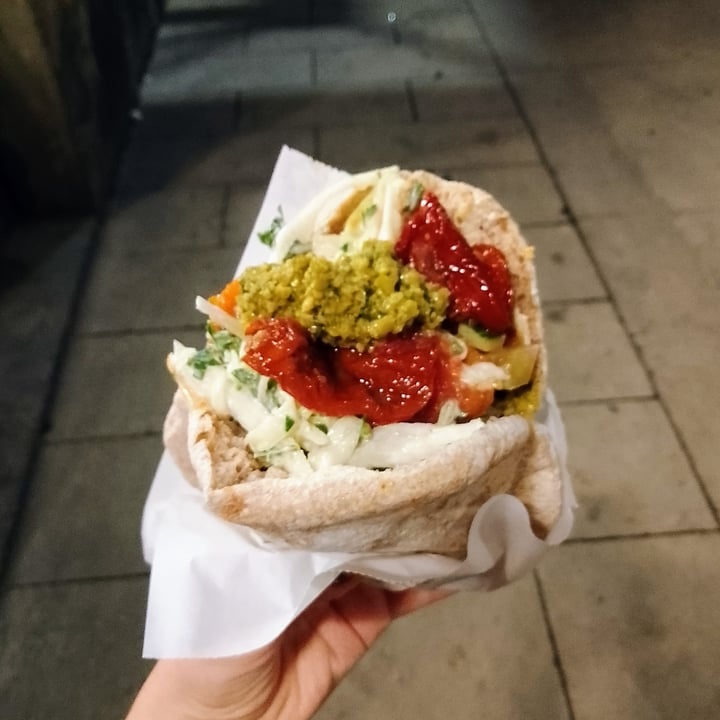 photo of Maoz Vegetarian Falafel Sandwich shared by @natasarckr on  23 Aug 2022 - review