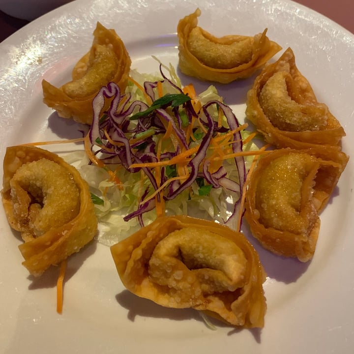 photo of Mother Chu's Vegetarian Kitchen Crispy Wantons shared by @veganfoodinsydney on  02 Jan 2021 - review