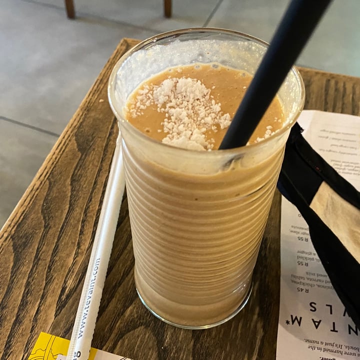 review photo of Lexi's Healthy Eatery Milky bar smoothie shared by @paulineve1 on 26 Sep 2020 - review