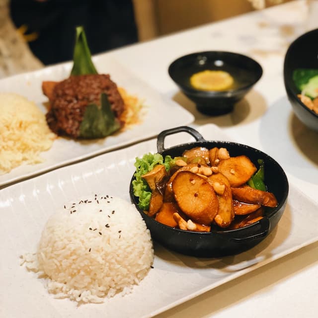 Photo of the dish “Kung Pao King Oyster Mushroom Rice”