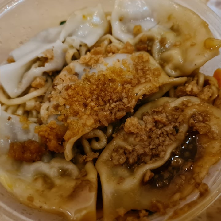 photo of Yu Long Vegetarian Food 玉龙素食 Dried Noodles with Dumplings shared by @gretchforveg on  12 Dec 2020 - review