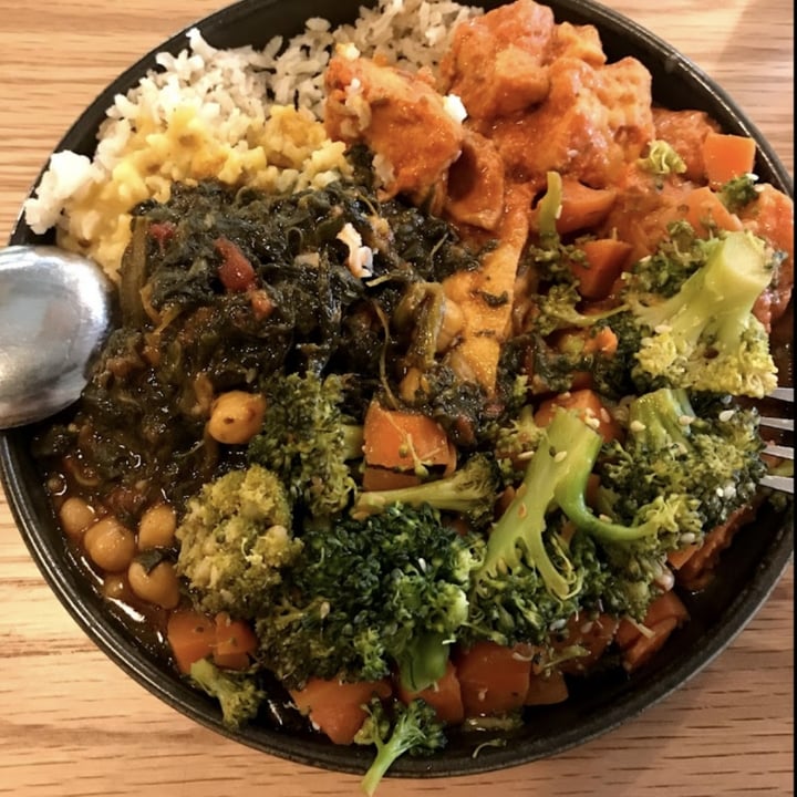 photo of Govinda's Restaurant Large Plate shared by @jogabonito on  07 Nov 2022 - review