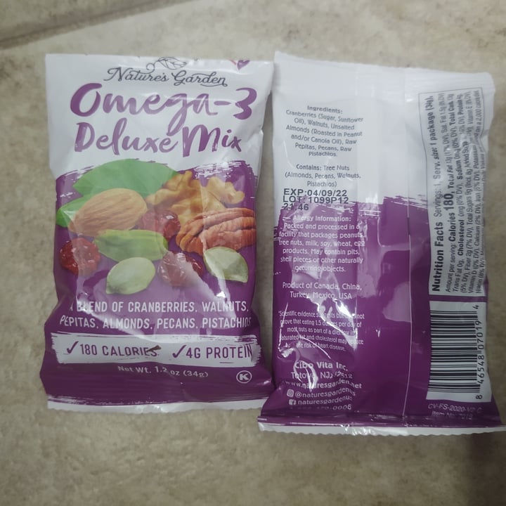 review photo of Natures Garden omega-3 deluxe mix shared by @kconover on 31 Aug 2021 - review
