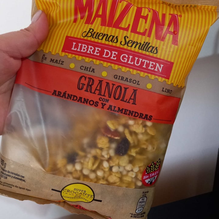 photo of Maizena Granola con arándanos y almendras shared by @belia-gz on  16 Aug 2022 - review