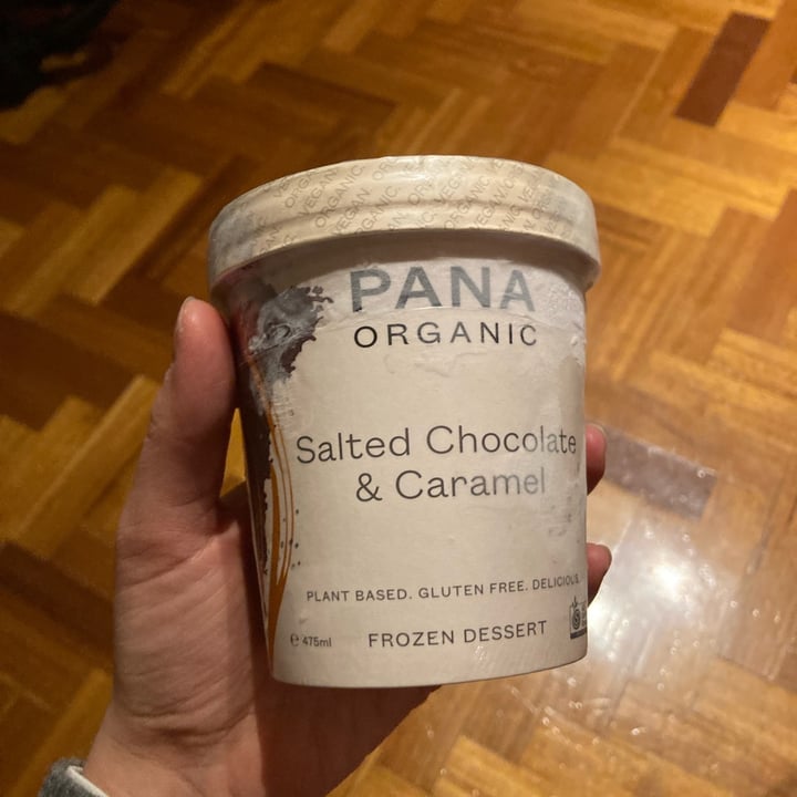 photo of Pana Organic salted chocolate and caramel shared by @dorared on  08 Sep 2022 - review