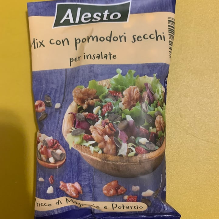 photo of Alesto Mix con pomodori secchi per insalate shared by @martimem on  25 Feb 2022 - review