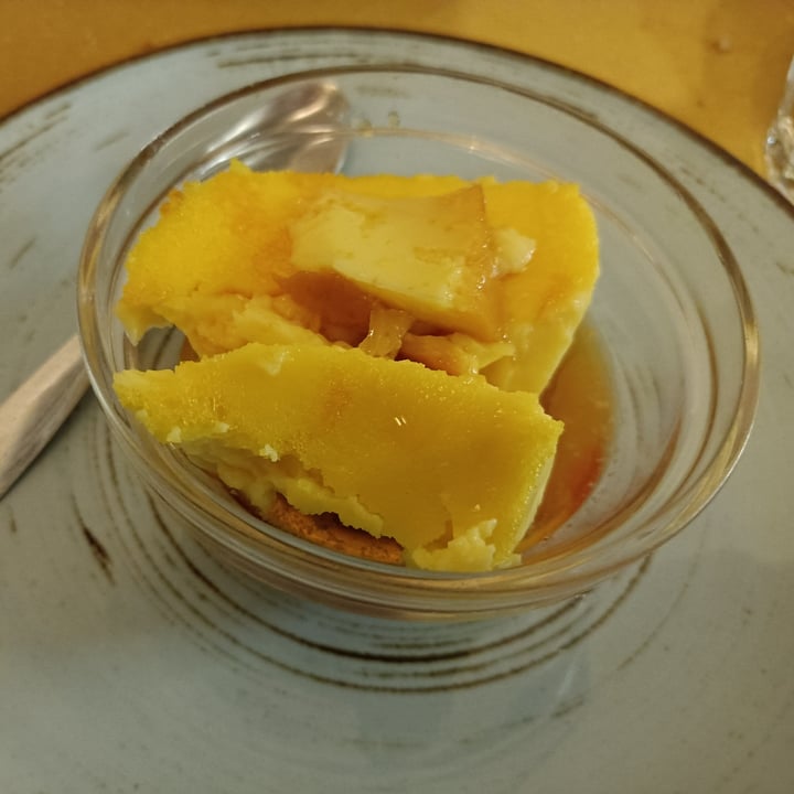 photo of Il Vegetariano Crème Caramel Vegano shared by @friedmandriver on  27 Apr 2022 - review