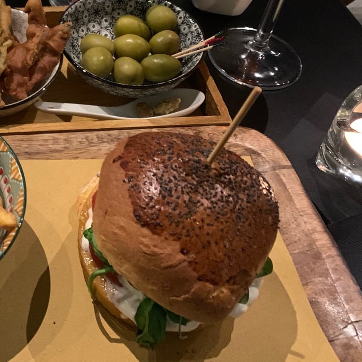 photo of ZOOCOMUNALE Green burger shared by @raffamondo on  26 Nov 2021 - review