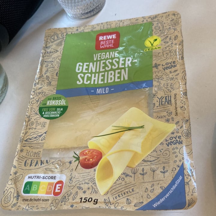 photo of REWE Beste Wahl Vegane Geniesserscheiben mild shared by @tomjb98 on  07 Nov 2022 - review