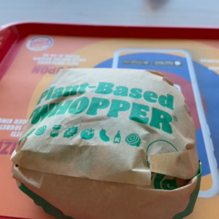photo of Burger King Plant based burger shared by @peronaveg on  03 Dec 2021 - review