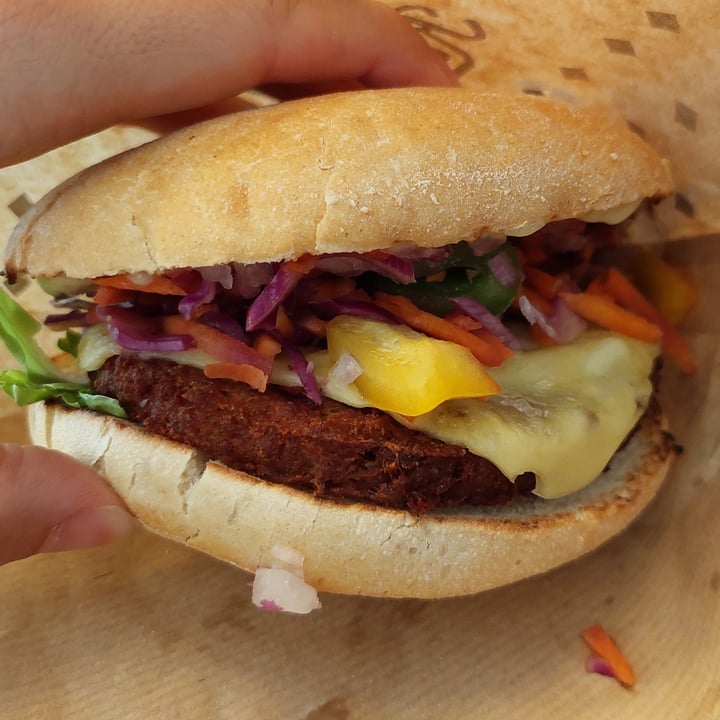 photo of Swing Kitchen Vegan cheese burger shared by @kaikaikai on  19 Aug 2021 - review