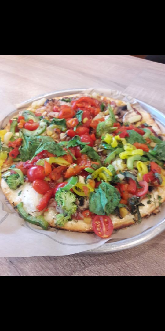 photo of Blaze Pizza Build Your Own Pizza (Vegan) shared by @graciec on  27 Oct 2019 - review
