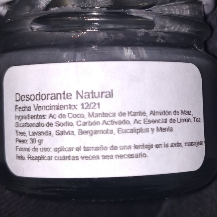 photo of Ruh Natural Desodorante shared by @tadegrimberg on  02 Nov 2020 - review