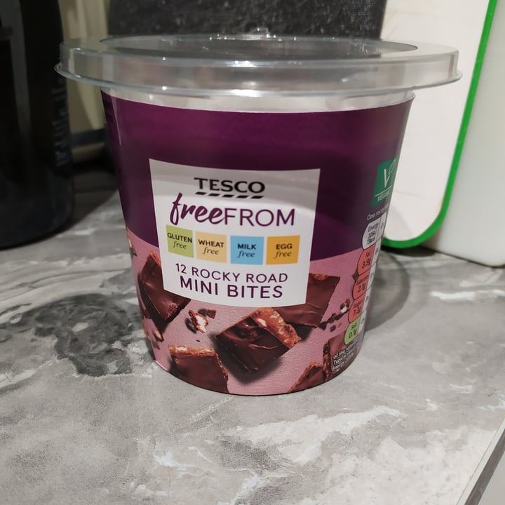 photo of Tesco Free From 12 rocky road mini bites shared by @camomilly on  22 Mar 2022 - review
