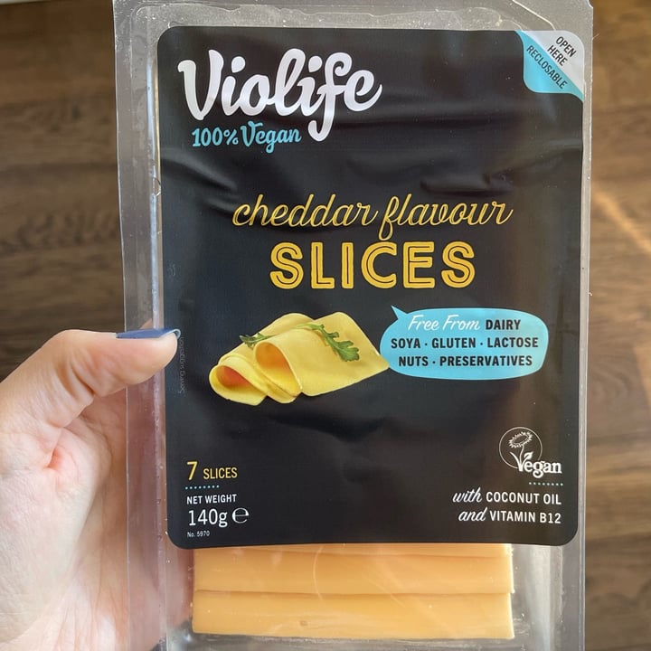 photo of Violife Cheddar Slices shared by @robyburba on  14 Apr 2022 - review