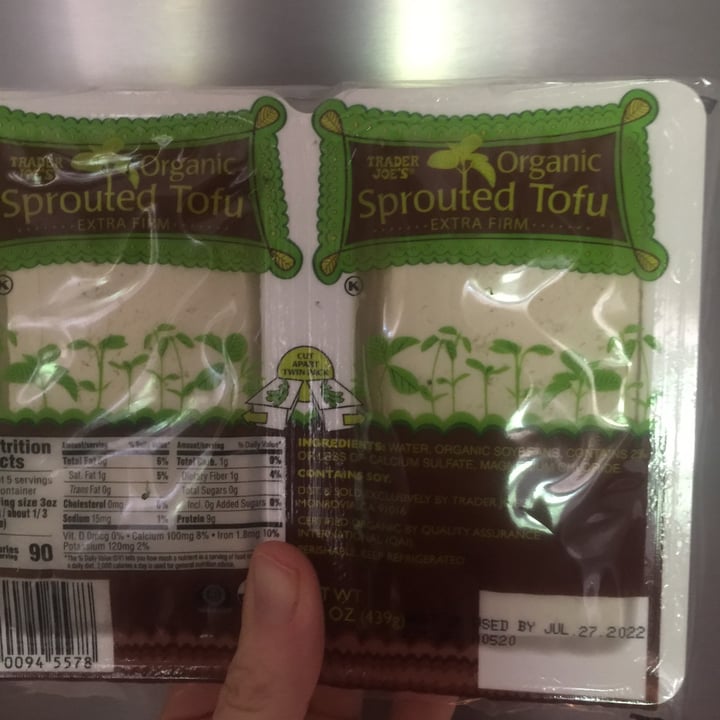 photo of Trader Joe's Organic Sprouted Tofu Extra Firm shared by @jmgrapefruit on  30 May 2022 - review