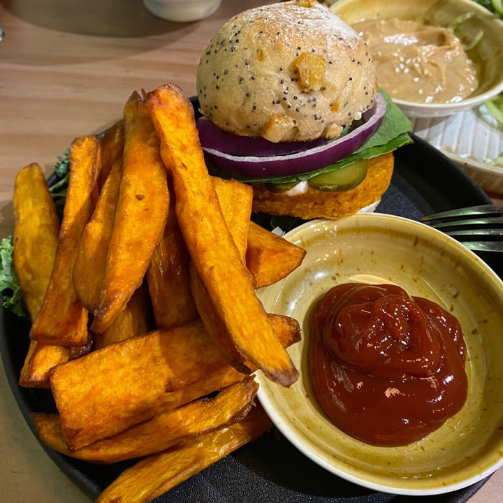photo of 一襌 NIZEN Pumpkin Burger shared by @amrarafa on  17 Nov 2020 - review
