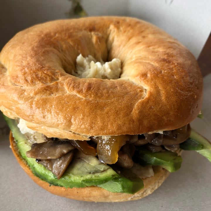 photo of Dolce Bakery Bomber bagel shared by @hannahaltmann on  18 Aug 2020 - review
