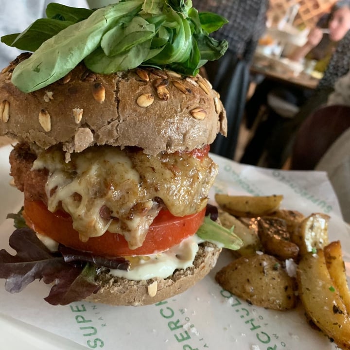 photo of SUPERCHULO MADRID Hamburguesa vegana shared by @lauraynico on  02 May 2021 - review