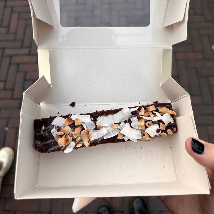 photo of Vegitalian Brownie with vegan Dulce creme and toasted coconut flakes shared by @holasoymylk on  09 Nov 2022 - review