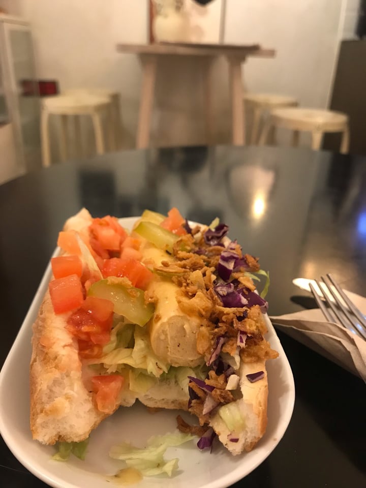 review photo of Chillin' Cafe Hotdog shared by @andrebay on 13 Feb 2020 - review