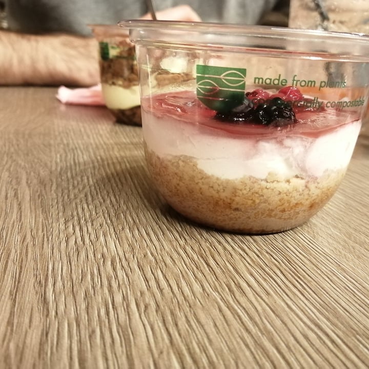 review photo of Sotto Loggia bar music & drinks Cheesecake shared by @larayogayaga on 26 Mar 2022 - review