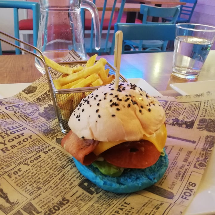 review photo of Freedom Cakes American Cheeseburguer shared by @grumpyvegan on 19 Oct 2020 - review