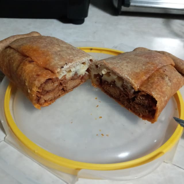 Photo of the dish “Empanada de Chicharrón”