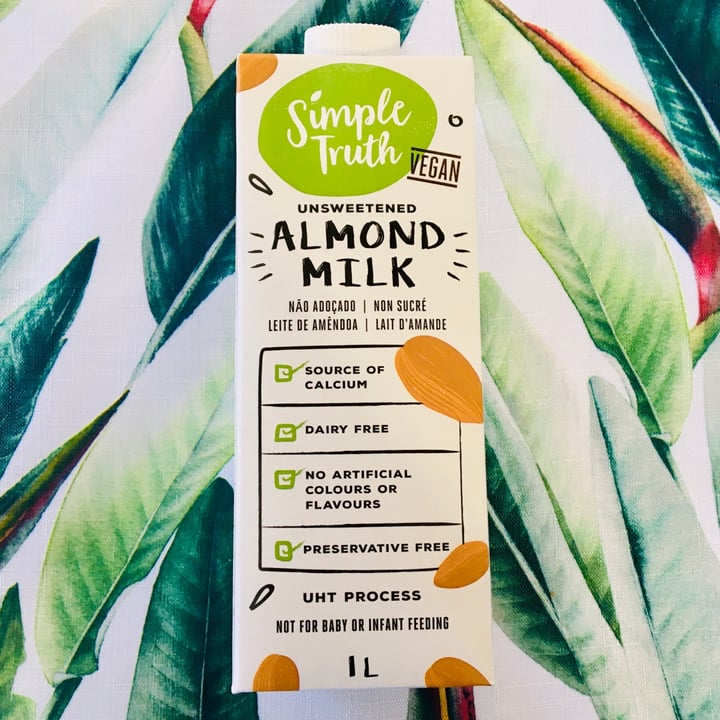 photo of Simple Truth Unsweetened Almond Milk shared by @taz on  26 Jun 2021 - review