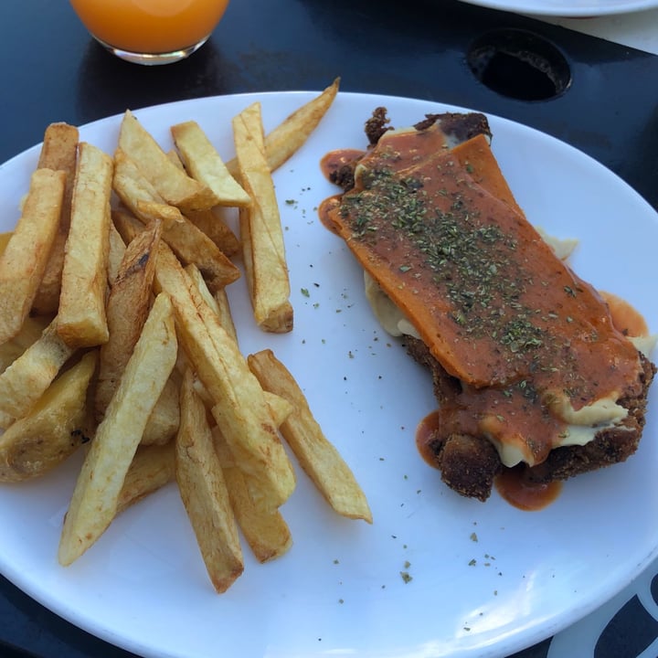 photo of Loving Hut Milanesa patria shared by @chesterfm on  03 Jul 2021 - review
