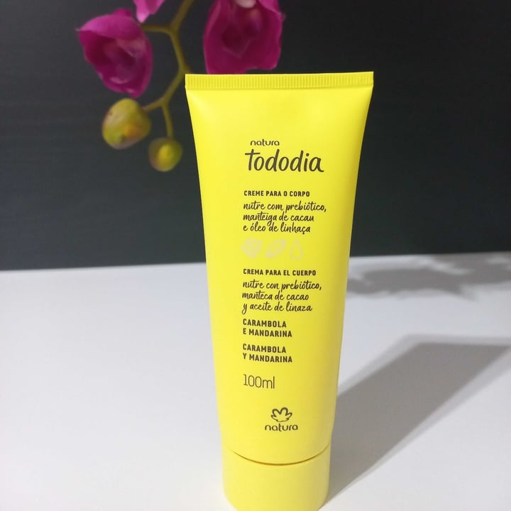 review photo of Natura creme para o corpo Carambola E Mandarina shared by @veronicafonte on 22 Apr 2022 - review