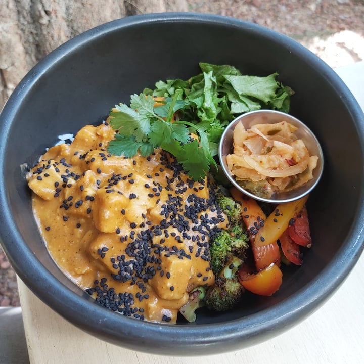 photo of Café Vegetal Bowl spicy peanut tofu shared by @virigf on  03 Feb 2021 - review