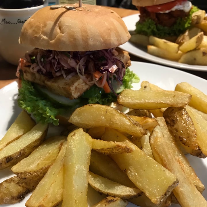 photo of Holy Cow Vietnamese burger shared by @theamicablevegan on  26 May 2020 - review