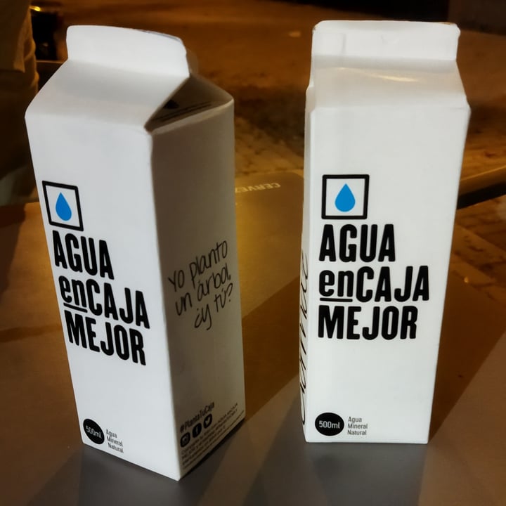 review photo of Agua en caja mejor Agua Mineral shared by @dnvgn on 09 Aug 2022 - review