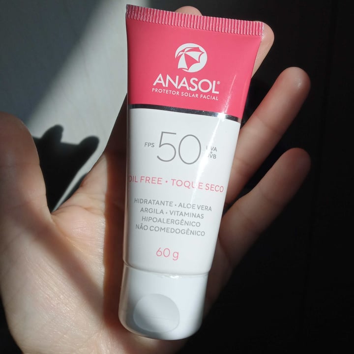photo of Anasol Protetor Solar Facial Fps 50 shared by @vanessaaconc on  13 May 2022 - review