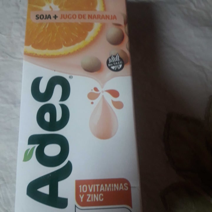 photo of Ades Leche De Soja Sabor Naranja shared by @piedrapatagonica on  25 Dec 2020 - review