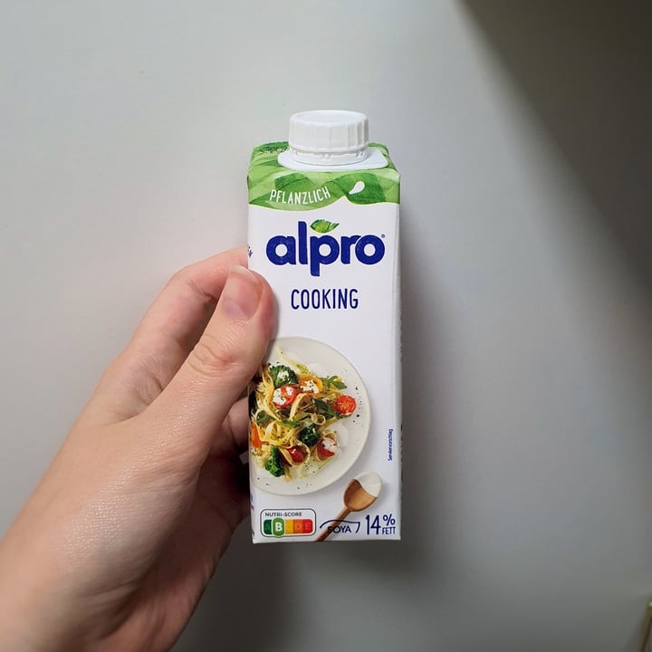 photo of Alpro Cooking/Cuisine Soya 14% Fat shared by @lauraelyna on  22 Oct 2021 - review
