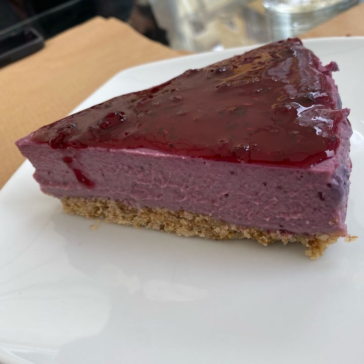 photo of Pulse (Vegan-Vegetarian) Berry Cheesecake shared by @letiziatremolada on  24 Sep 2022 - review