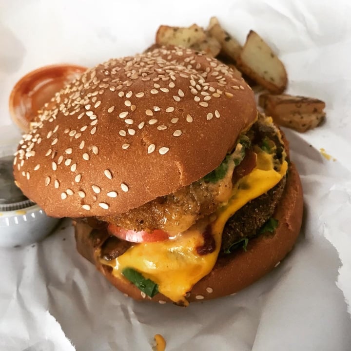 review photo of Vida Atemporal Hamburguesa de Soya shared by @raulramos on 13 Sep 2021 - review