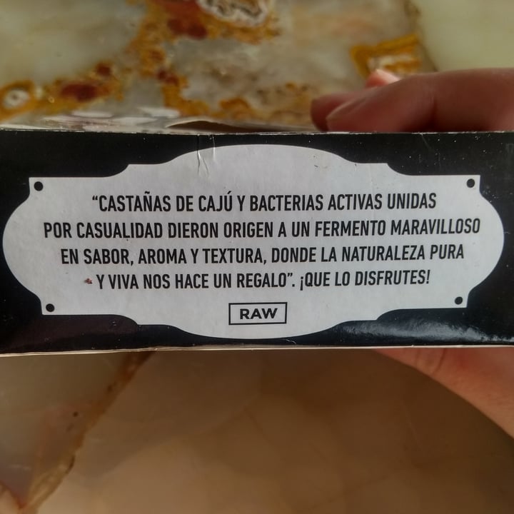 review photo of Felices Las Vacas Questaña Queso Vegano Tradicional shared by @malenaruiz on 02 Jun 2021 - review