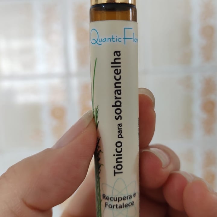 review photo of Quantic flora Tônico Para Sombrancelha shared by @myrian-araujo on 05 May 2022 - review