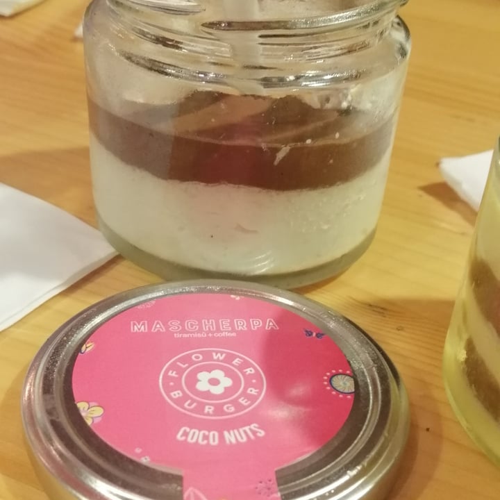 photo of Flower Burger Coco nuts shared by @ilariailaria11 on  22 Dec 2022 - review