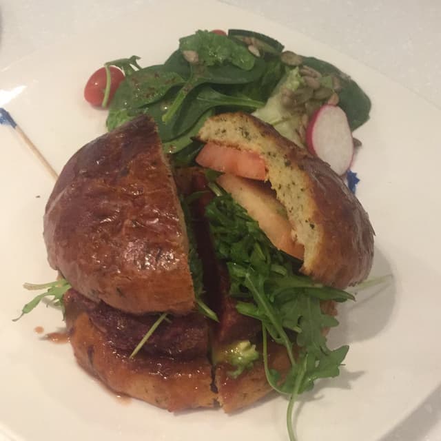 菜肴“Pumpkin Beetroot sandwich”的照片