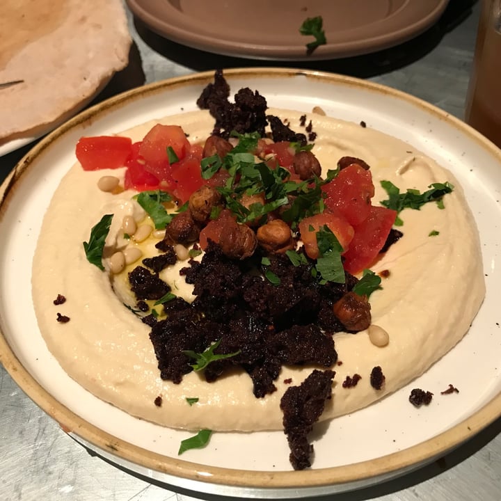 photo of Teresa Carles Hummus shared by @lapetitenoune on  07 Nov 2020 - review