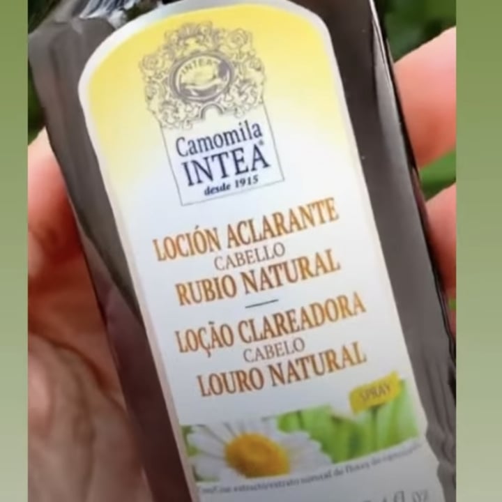 photo of Camomila Intea Loção Clareadora De Cabelos Louro Natural shared by @janafavero on  06 May 2022 - review